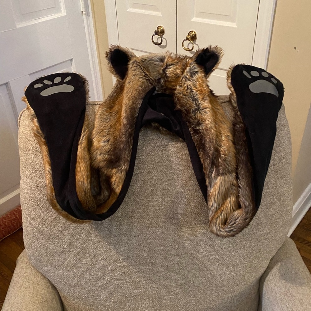 Fox/wolf hat scarf & gloves all in one!
